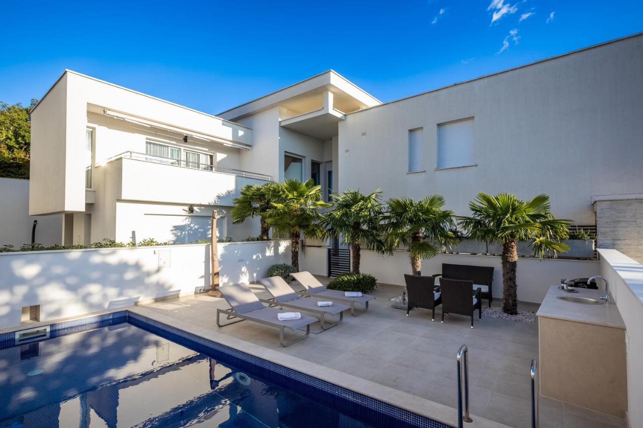 Adriatic Dream - Luxury Apartment & Private Pool Only For You Цриквеница Экстерьер фото